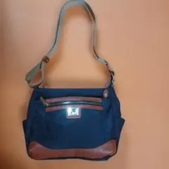 FILA ネイビー ショルダー(美品)一回使用