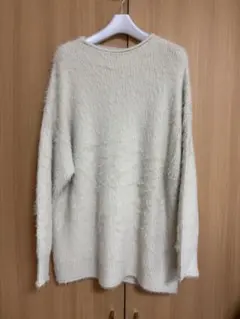 【AMERICAN HOLIC】クリーム色の長袖ニット