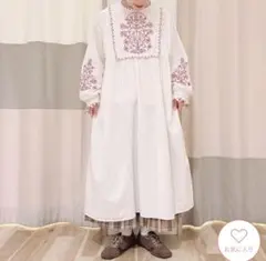 配色刺繍ワンピース/サマンサモスモス