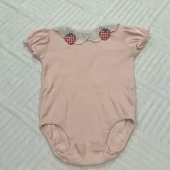 いちご刺繍付きフリル袖ロンパース 80