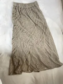 アースミュージックアンドエコロジー ベージュ レース ロングスカート