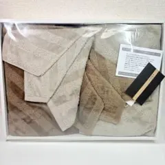 Item thumbnail for item e3183a0d-296f-4430-bfc1-df73ff89e89c