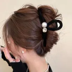 ヘアクリップ バンスクリップ 黒 シンプル ビジュー パール 髪留め 人気