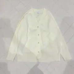 洗える✨グリーンレーベルリラクシング　パール　Ｖネックカーディガン　白