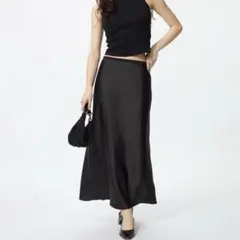 【未使用】UNIQLO サテンスカート