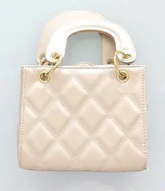 【美品】フェイクレザーキルティングBAG