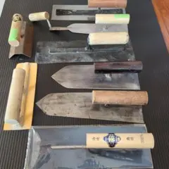 左官コテ各種、ブラシ、把手、ハンマー