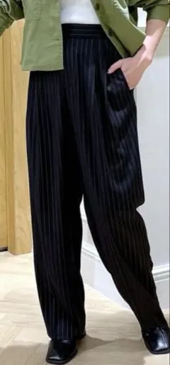 【新品】ストレートパンツ