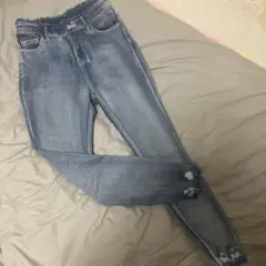 Item thumbnail for item f18e36b9-18aa-4d86-a802-180d1f1b22b2