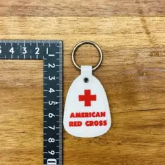 US仕入れ　ヴィンテージ　アドバタイジングキーホルダー　アメリカ赤十字社