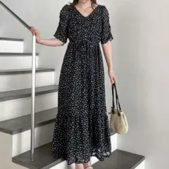 Heather ヘザー 花柄 裾ティアードワンピース ブラック 半袖 ワンピ