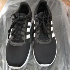 adidas ブラック スニーカーのサムネイル