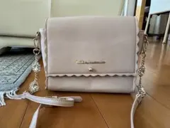 【値下げ】【美品】ジルスチュアート JILLSTUART ショルダーバッグのサムネイル