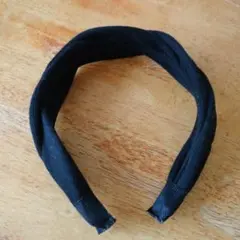 ブラックヘアバンド 美品