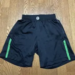 pass the rock 半ズボン