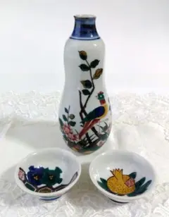 【英国製】ウェッジウッド クタニクレーン 5点セット 花瓶 キャニスター トレイ 英国製】ウェッジウッド クタニクレーン 5点セット 花瓶 キャニスター