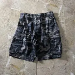 Archive baggy camo cargo shorts sk8 cboyのサムネイル