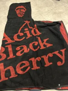 Acid Black Cherry フード付きタオル