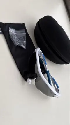 オークリーサングラス ブルー