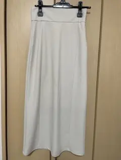 【SALE中】AZUL BY MOUSSY ロングスカートホワイト Mサイズのサムネイル