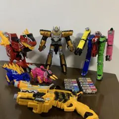 まとめ売り　キョウリュウジン、プテラゴードン、ガブリボルバー獣電池11、オマケ