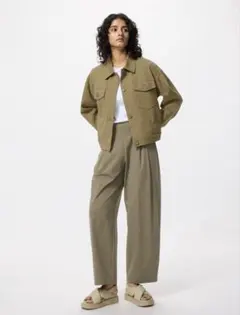 UNIQLO ウルトラストレッチアクティブワイドパンツ　標準丈　カーキ　M