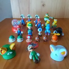 スーパーマリオ　キャラクターフィギュア　チョコエッグミニフィギュア色々