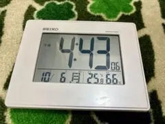 セイコー 目覚まし時計 電波 デジタル カレンダー 温度 湿度 SQ770W