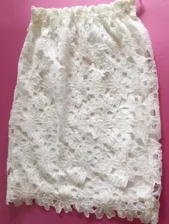 新品未使用★花柄レーススカート