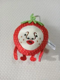 こびとづかん　イチゴクレナイ　マスコット　キーチェーン　ガチャガチャ