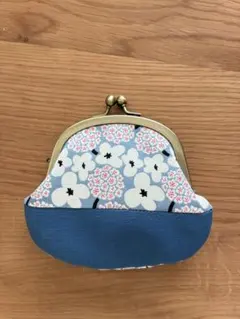 春色　花柄がま口財布　ハンドメイドのサムネイル