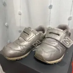 new balance 373 シルバー スニーカー