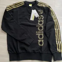 新品未使用adidas トレーナー