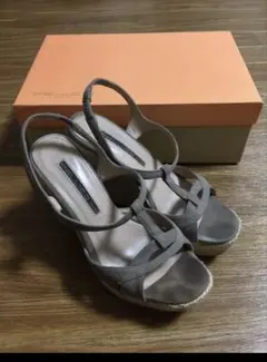 ペリーコ サンダルのサムネイル