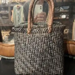 Item thumbnail for item 251a8514-bf9a-468c-8699-4fbbcac9f039