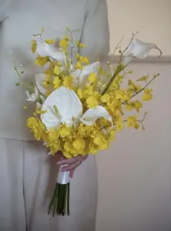 ホワイト×イエローの造花のウェディングブーケ