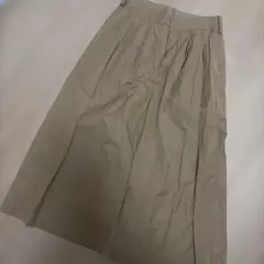 ROPÉ mademoiselle タックパンツ ベージュ 36のサムネイル