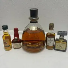 【最終値下げ】SUNTORY サントリー EXPO70 オールドウイスキーのサムネイル