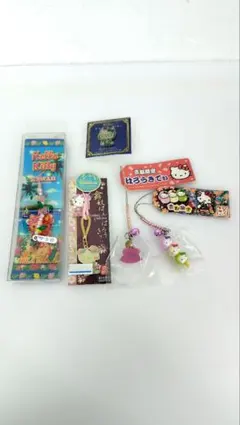 【平成レトロ】ご当地キティ 根付・ピンバッジ 5点セット 三色団子 ハワイ 他