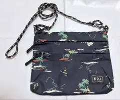 ★【最終価格】【新品同様】Kiu★キウ★サコッシュ★ネイビー★ショルダーバッグ★のサムネイル