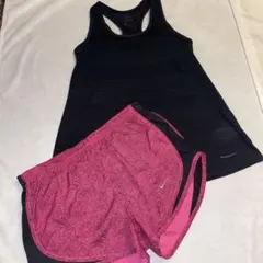 美品NIKE 2点セットのサムネイル
