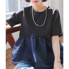 極美品⭐️by LEGNA 3段シアーぺプラムTシャツ　ネイビー　ポンチ素材のサムネイル