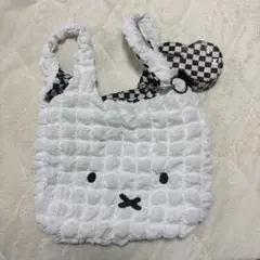 Item thumbnail for item dc9b3830-4b0e-4227-ba45-0de453a889a8