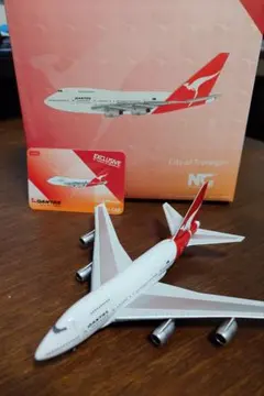 hogan 1/300 B747-400 JALアーク塗装 ダイキャストモデル - メルカリ