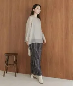 シアーレイヤードカットソートップス Bab バブ / ブージュルード グレー