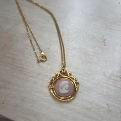 ウエッジウッド　ネックレス　ペンダントトップ　ピンク×白×ゴールド　ア