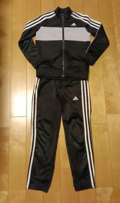 adidas アディダス ブラック ジャージ 上下 セットアップ 黒 130
