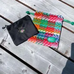 【お値下げ】FEILER カラフルニットポーチと黒刺繍ポーチセット
