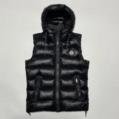 モンクレール ダウンベスト黒サイズ5美品 モンクレール ダウンベスト黒サイズ5美品