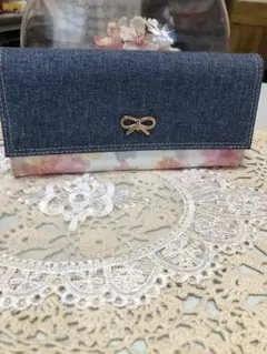 メナード 長財布 花柄のサムネイル